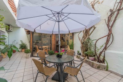 Venta casa de 4 dormitorios en Parque Batlle con patio y barbacoa