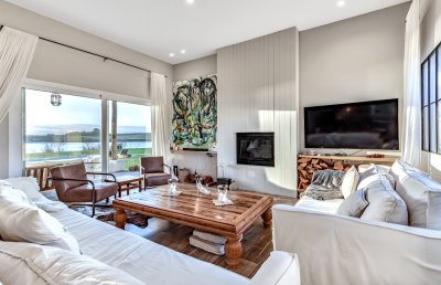 Espectacular casa para disfrutar de la naturaleza en Pueblo Mio, con vistas al lago