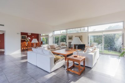 Excelente casa a la venta en la Arbolada