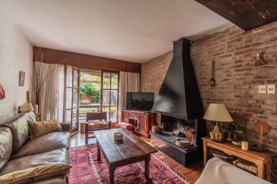 Venta casa en Prado de 4 dormitorios y jardín