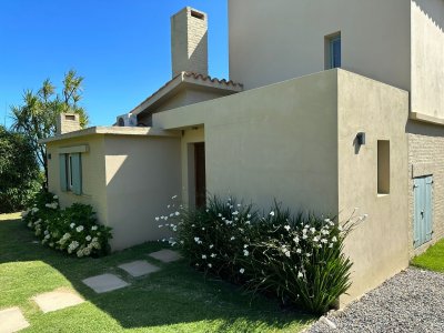 Cómoda casa a la venta y alquiler en el chorro