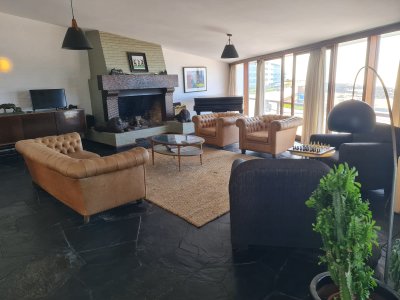 casa frente al mar peninsula punta del este
