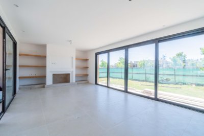 Venta casa de 3 dormitorios en barrio privado Miradores de la Tahona 