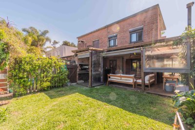 Venta PH de 3 dormitorios en Parque Miramar con jardín con barbacoa