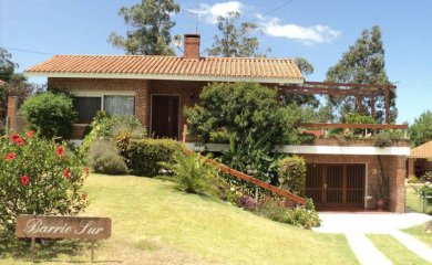 Casa en pinares solida construcción, buenos espacios