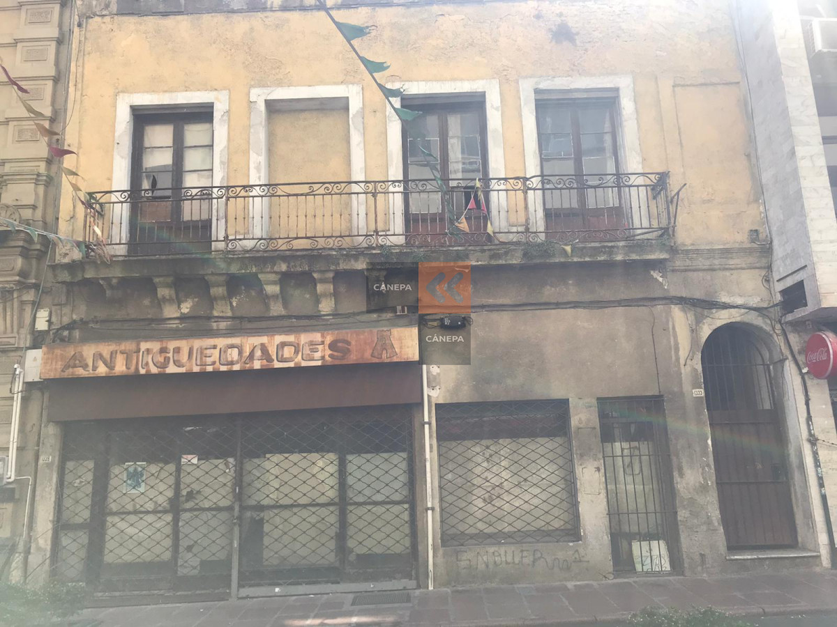 Local en ciudad Vieja a la venta , en el mejor lugar