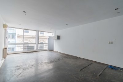 Venta y alquiler de oficina en Ciudad Vieja