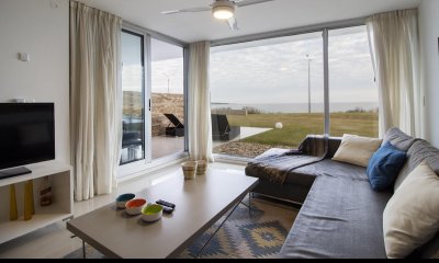 Espectacular apartamento en Playa Mansa-LAP2149929