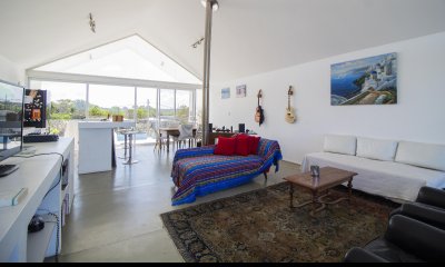 Casa de Diseño en La Juanita - LHO2275289