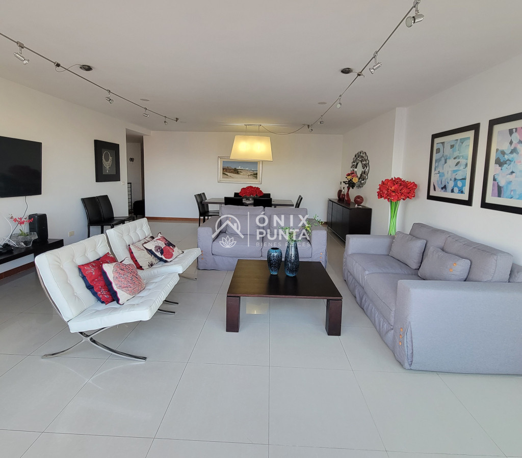 Apartamento ID.417 - Penthouse a pasos de Playa Brava