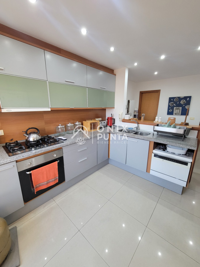 Apartamento ID.417 - Penthouse a pasos de Playa Brava