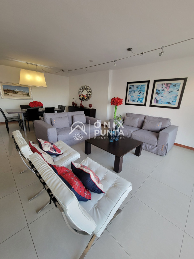 Apartamento ID.417 - Penthouse a pasos de Playa Brava