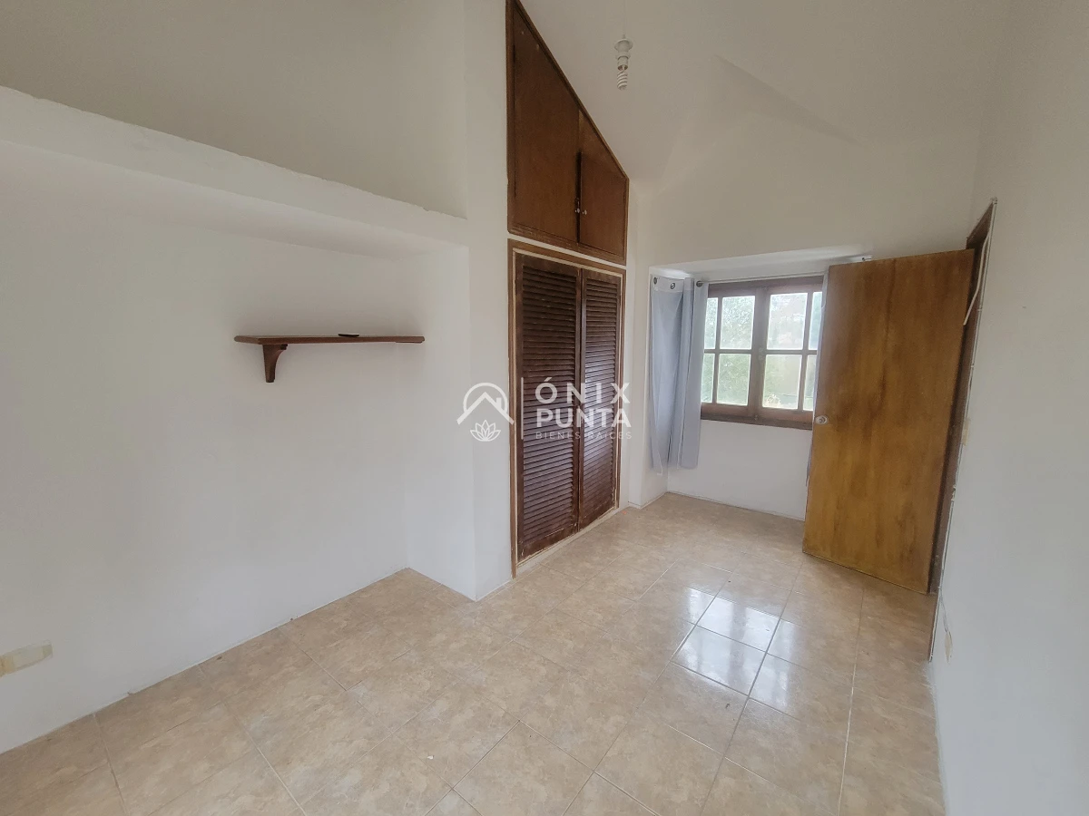 Casa ID.609 - Casa en Alquiler Anual, Jardines de Córdoba