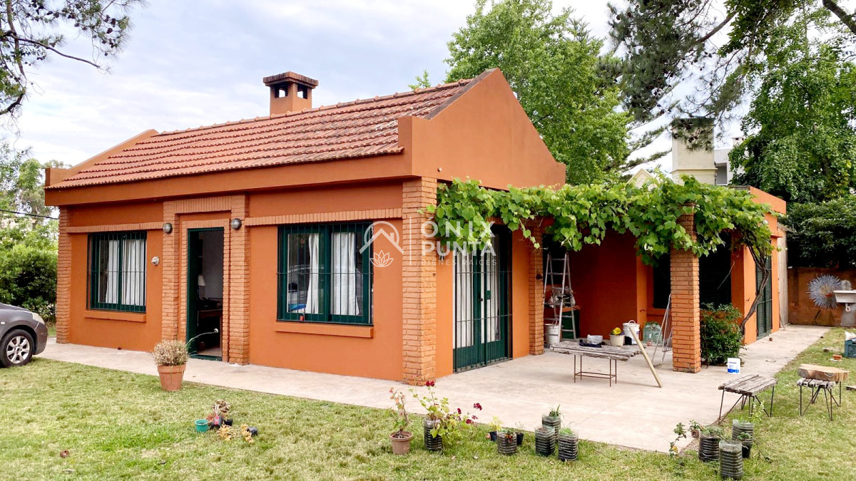 Casa ID.457 - Pinares, en venta!