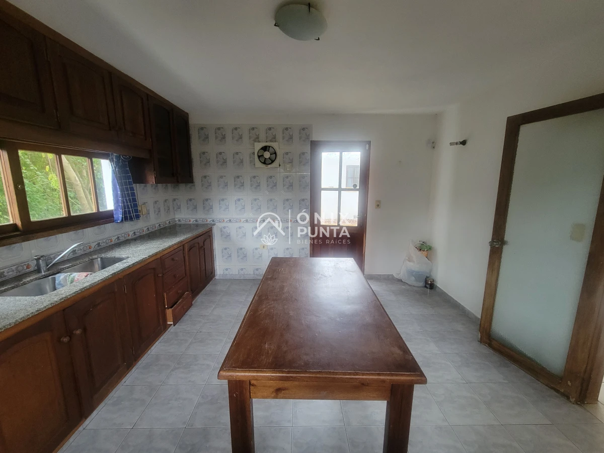 Casa ID.609 - Casa en Alquiler Anual, Jardines de Córdoba