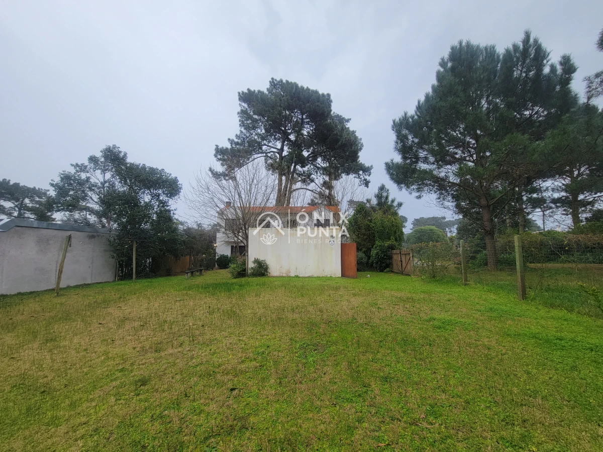 Casa ID.609 - Casa en Alquiler Anual, Jardines de Córdoba