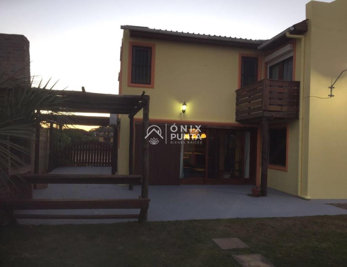Casa ID.229 - Casa de 4 dormitorios