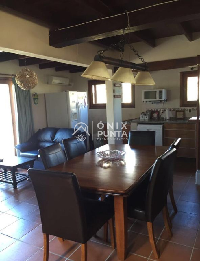 Casa ID.229 - Casa de 4 dormitorios