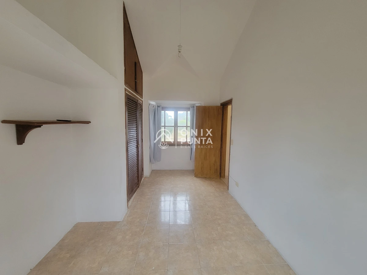 Casa ID.609 - Casa en Alquiler Anual, Jardines de Córdoba