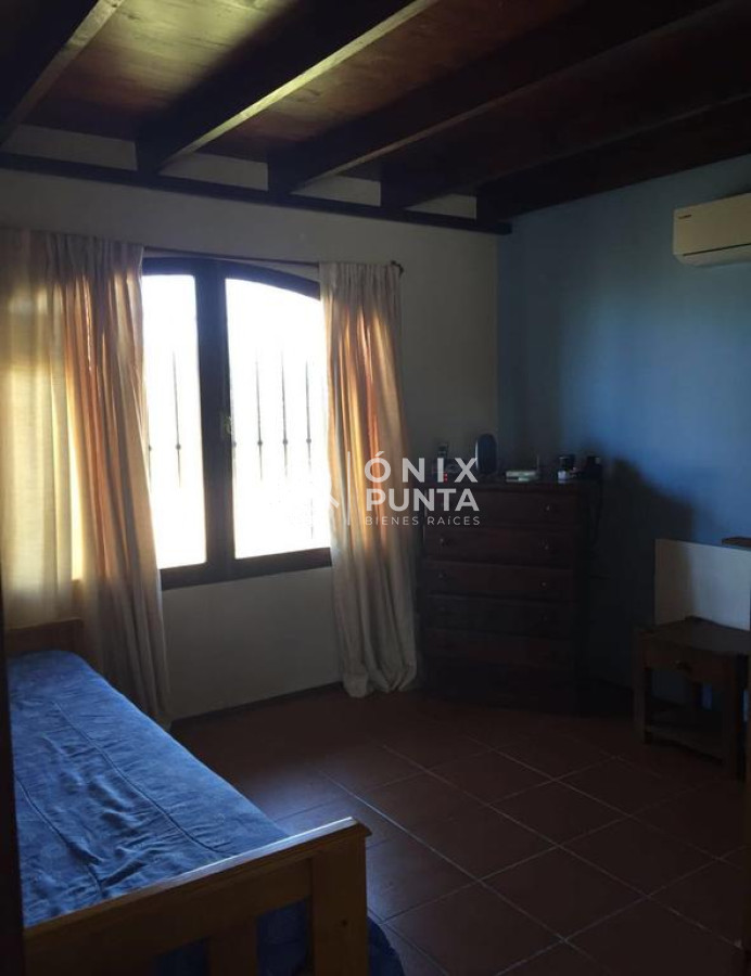 Casa ID.229 - Casa de 4 dormitorios