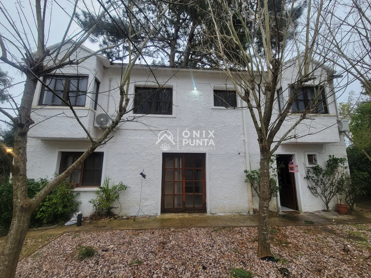 Casa ID.609 - Casa en Alquiler Anual, Jardines de Córdoba
