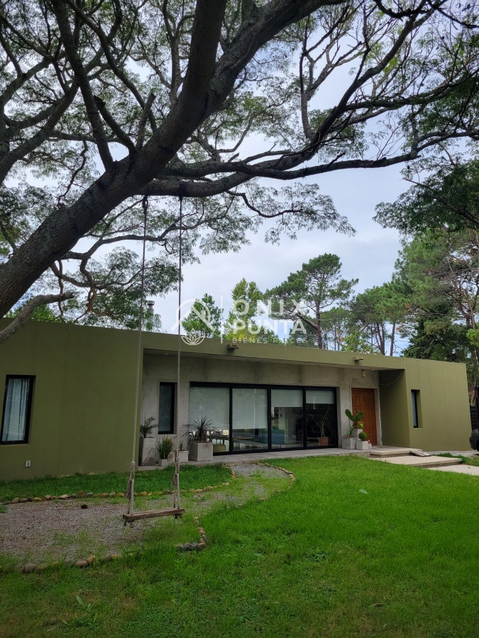 Casa ID.108 - Casa nueva en el hermoso barrio de Beverly Hills