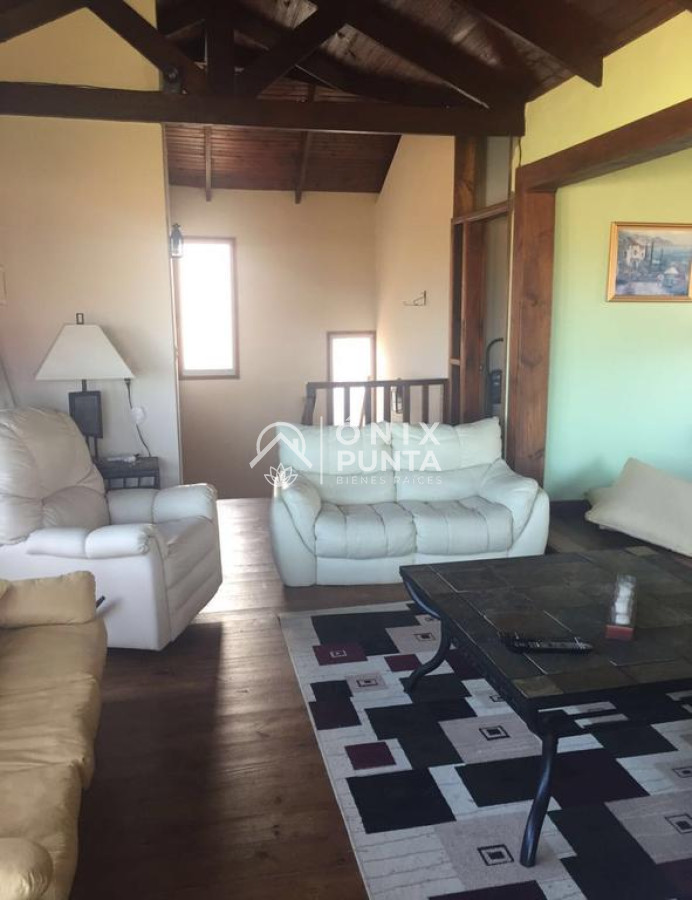 Casa ID.229 - Casa de 4 dormitorios