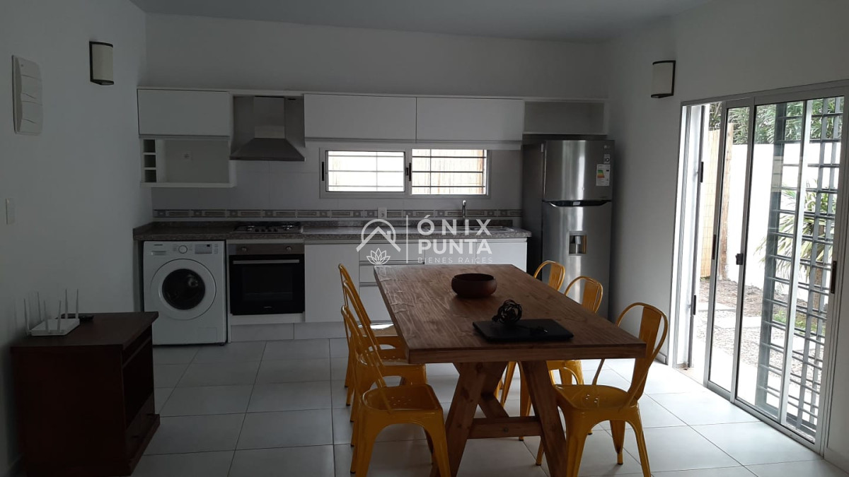 Casa ID.233 - Casa en Punta del Este, Pine Beach