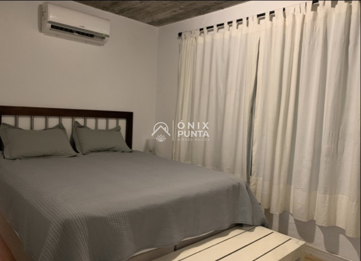 Casa ID.240 - Casa con gran vista a la laguna