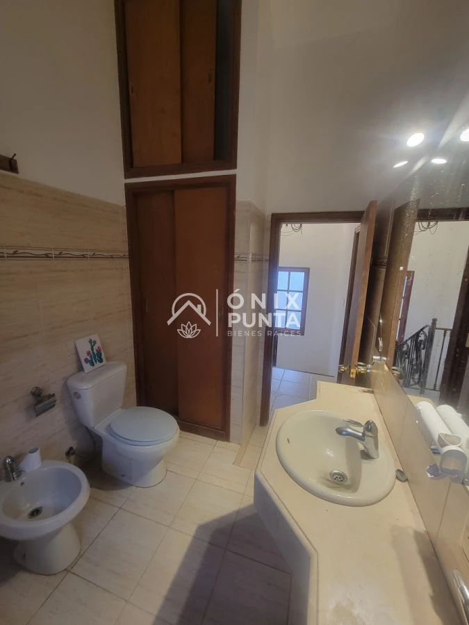Casa ID.609 - Casa en Alquiler Anual, Jardines de Córdoba