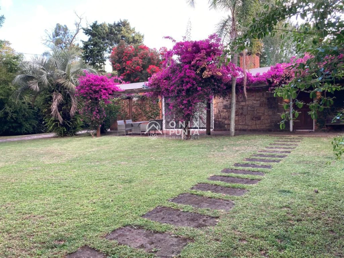 Casa ID.461 - Alquiler temporada Cantegril