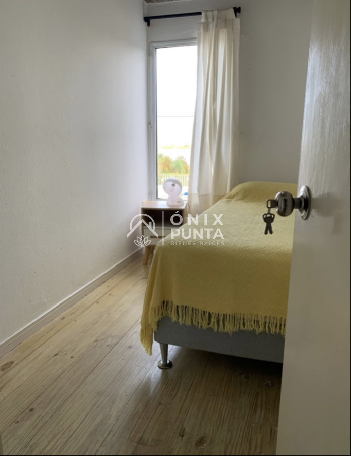 Casa ID.240 - Casa con gran vista a la laguna