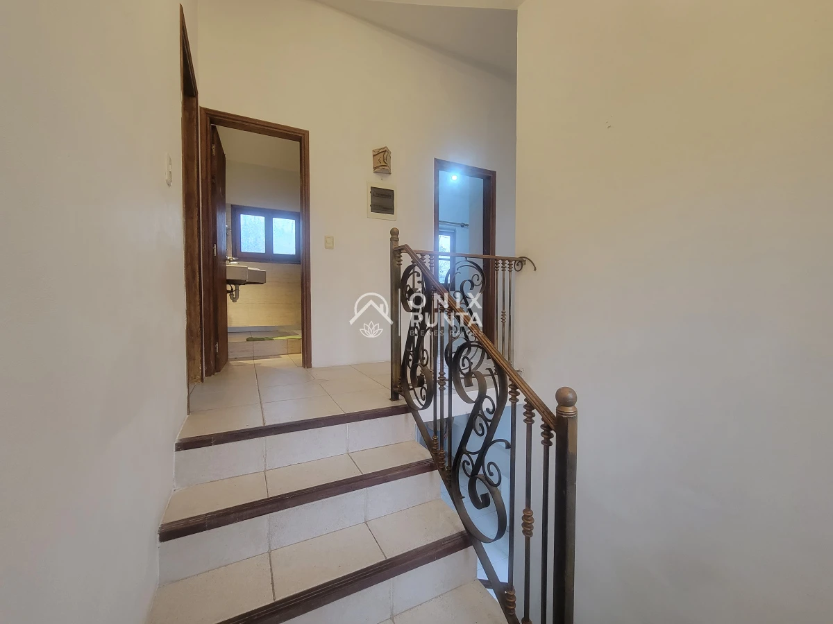 Casa ID.609 - Casa en Alquiler Anual, Jardines de Córdoba