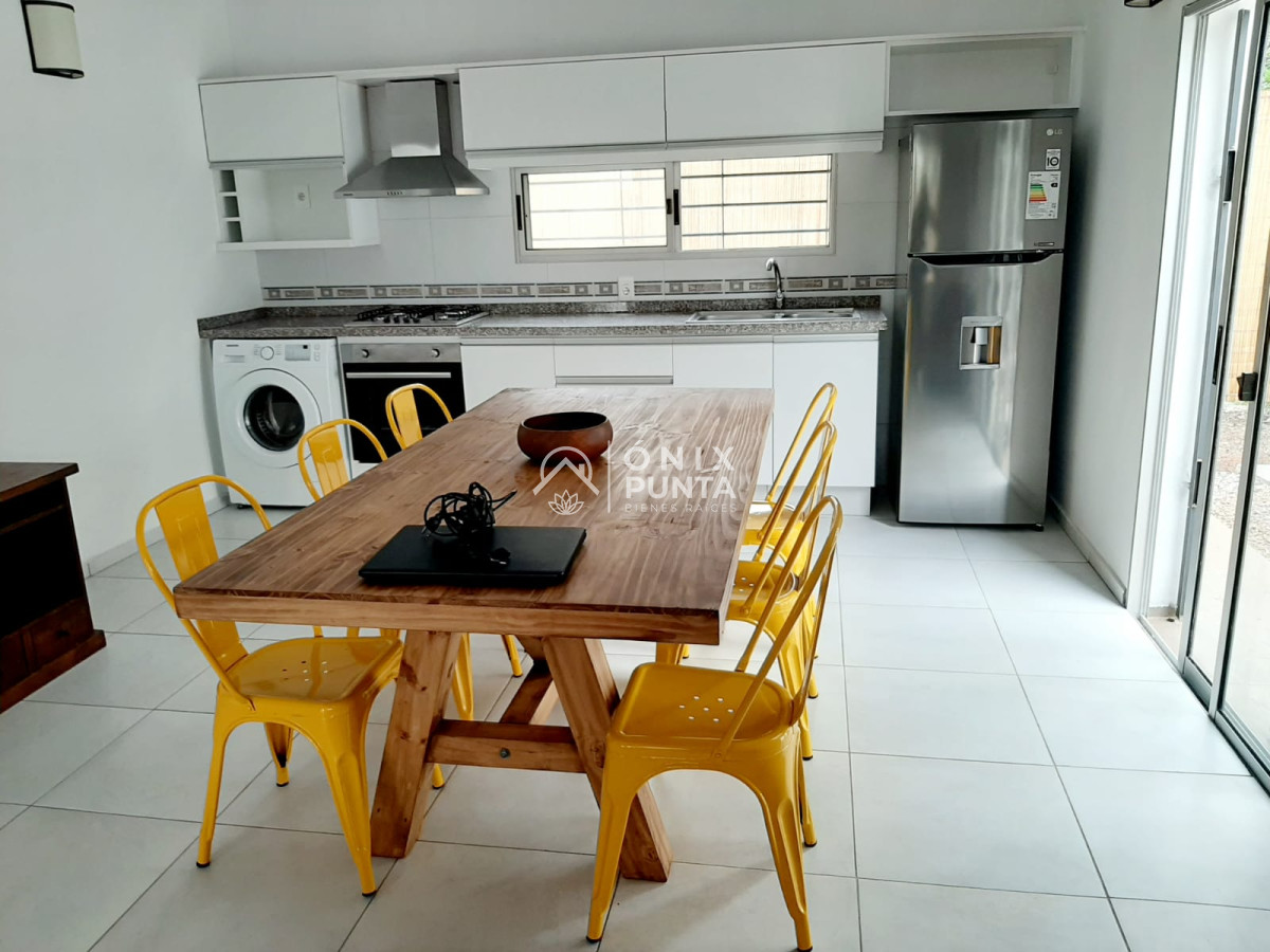 Casa ID.233 - Casa en Punta del Este, Pine Beach