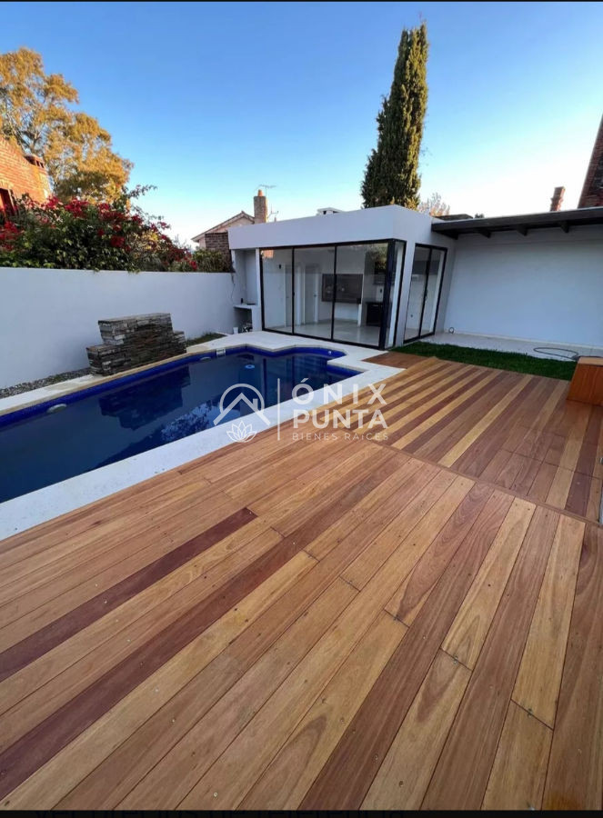 Casa ID.130 - Espectacular casa en Venta y alquiler anual en Carrasco 