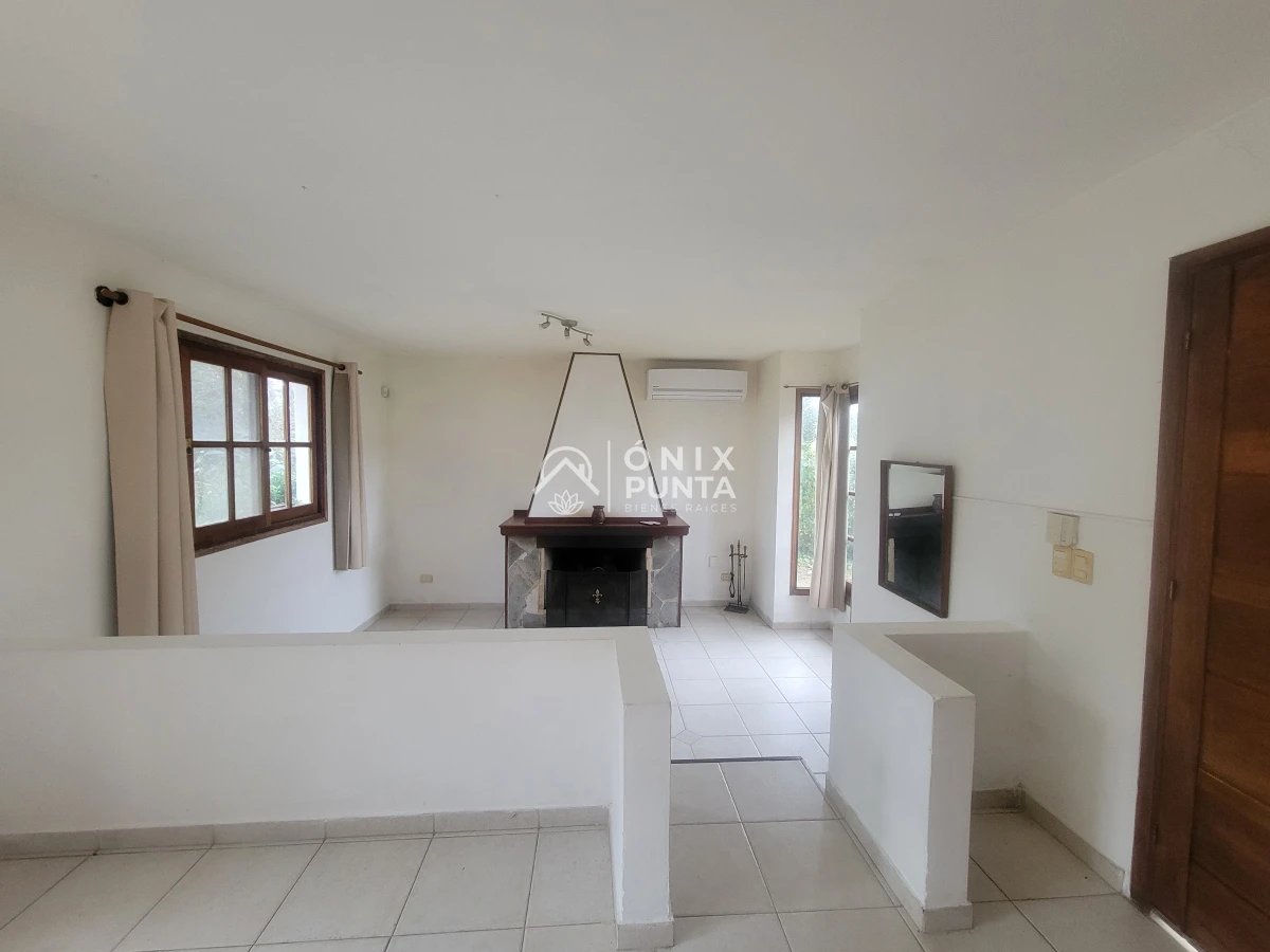 Casa ID.609 - Casa en Alquiler Anual, Jardines de Córdoba