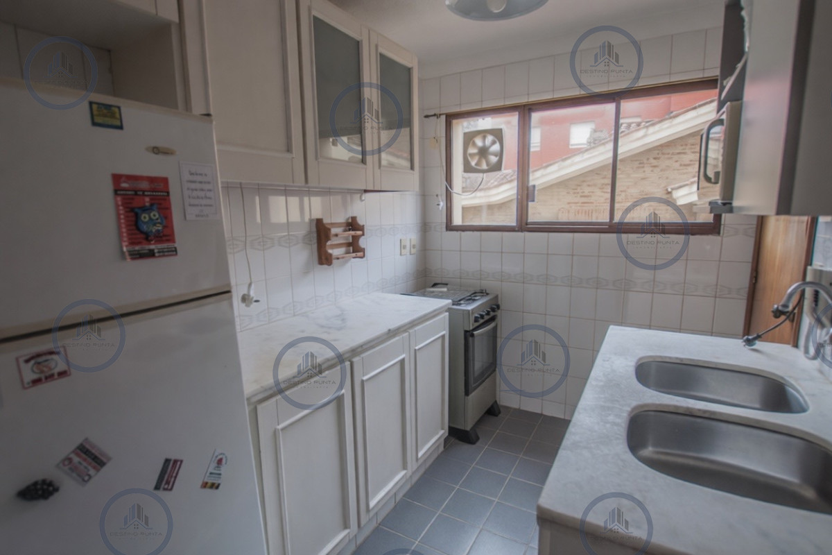 Apartamento ID.3239 - Apartamento de 3 Dormitorios en Alquiler Anual, Península de Punta del Este