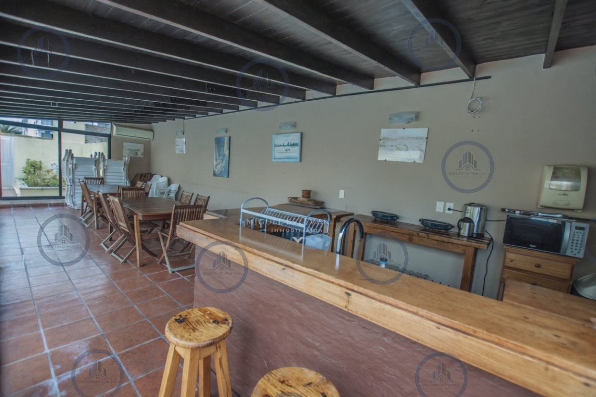 Apartamento ID.3239 - Apartamento de 3 Dormitorios en Alquiler Anual, Península de Punta del Este