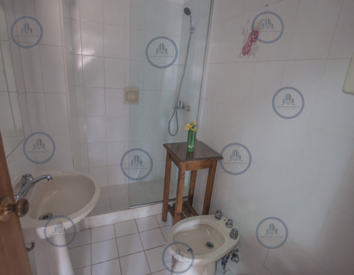 Apartamento ID.3239 - Apartamento de 3 Dormitorios en Alquiler Anual, Península de Punta del Este