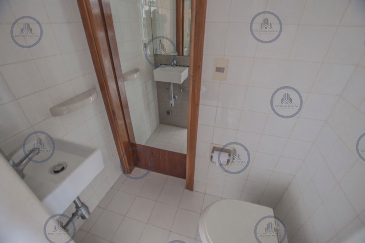 Apartamento ID.3239 - Apartamento de 3 Dormitorios en Alquiler Anual, Península de Punta del Este