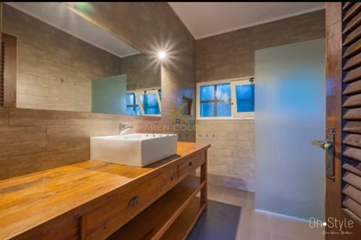 Casa ID.21096859 - Quincho muy luminioso ubicado a pasos de Shopping Atlantico y terminal Maldonado