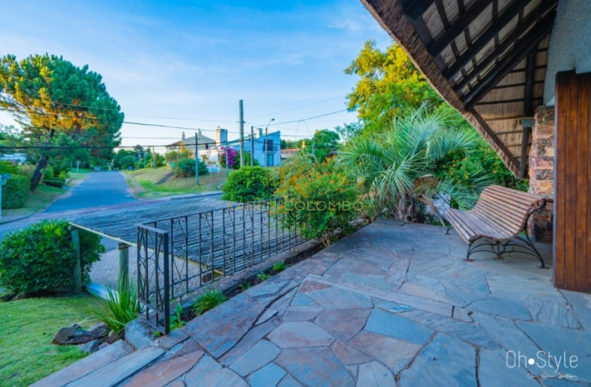 Casa ID.21096859 - Quincho muy luminioso ubicado a pasos de Shopping Atlantico y terminal Maldonado