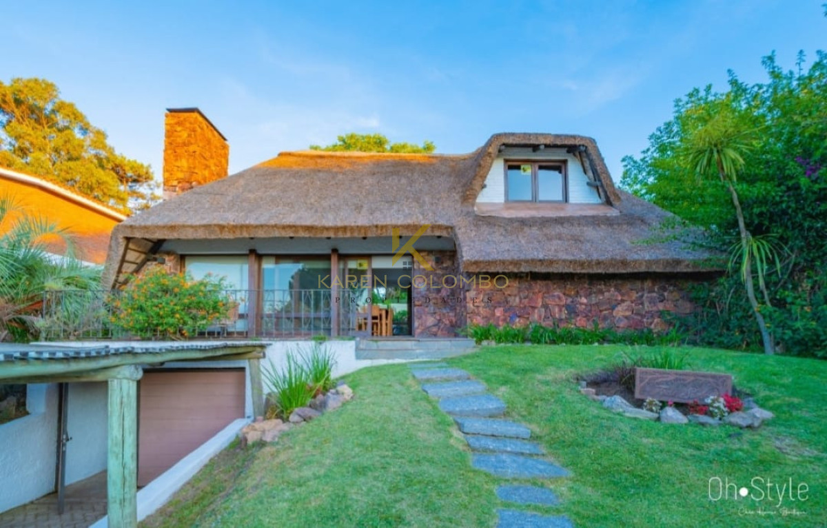 Casa ID.21096859 - Quincho muy luminioso ubicado a pasos de Shopping Atlantico y terminal Maldonado