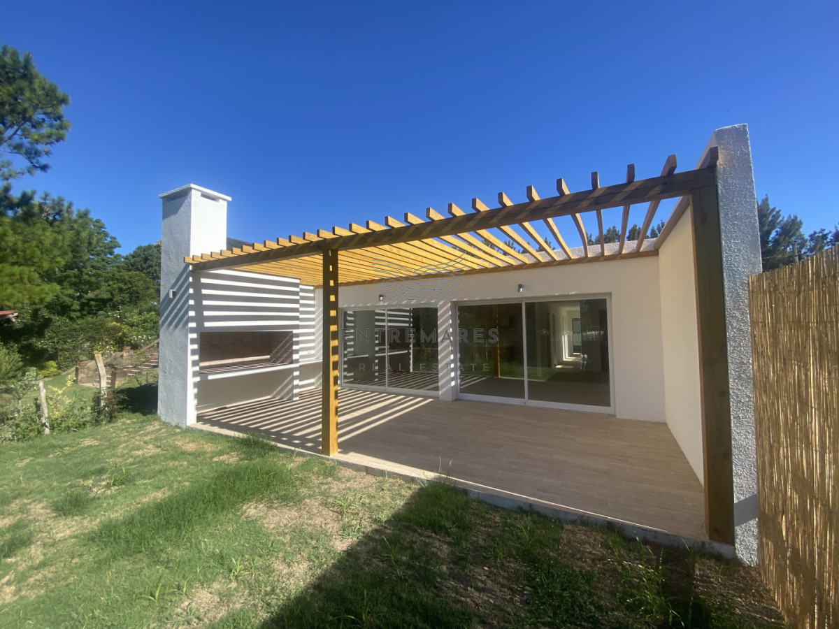 Casa ID.367 - Casa luminosa orientada al norte con gran Jardin en zona Colegios