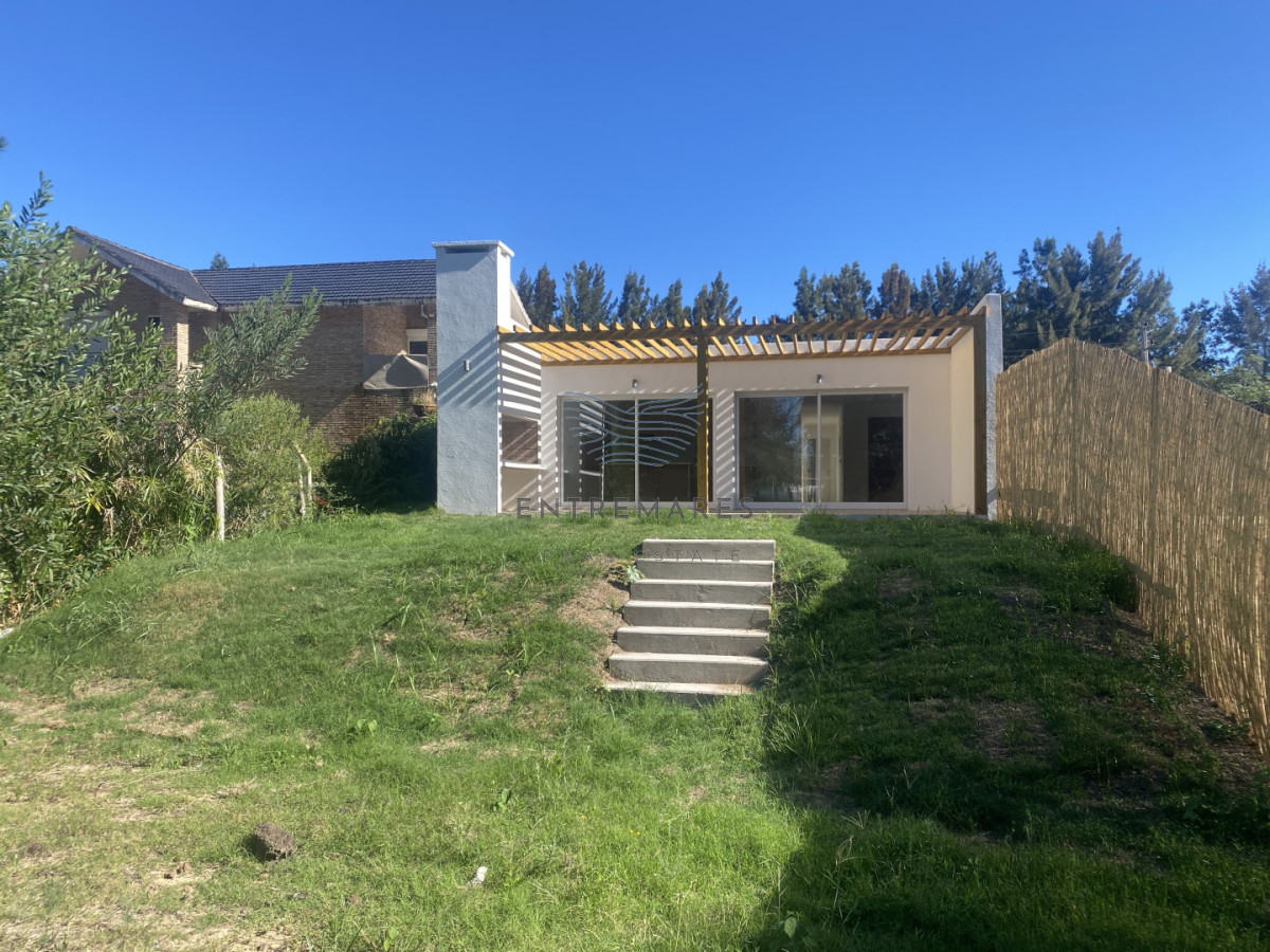 Casa ID.367 - Casa luminosa orientada al norte con gran Jardin en zona Colegios