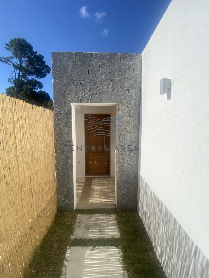 Casa ID.367 - Casa luminosa orientada al norte con gran Jardin en zona Colegios