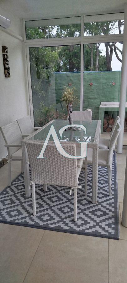 Casa ID.320 - Casa cercana a playa Mansa y shopping Atlantico