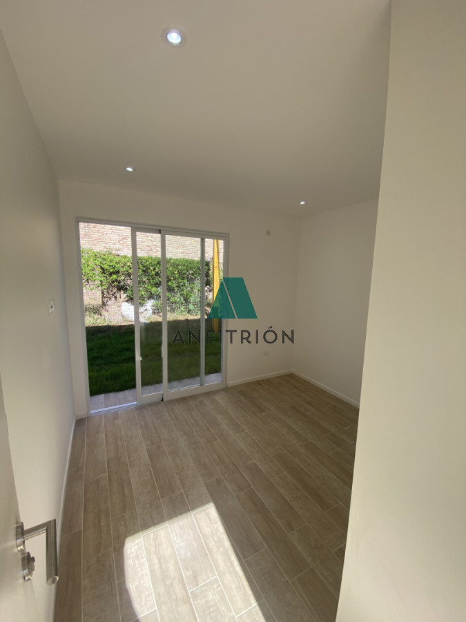 Apartamento ID.90 - Casa luminosa orientada al norte con gran Jardin en zona Colegios