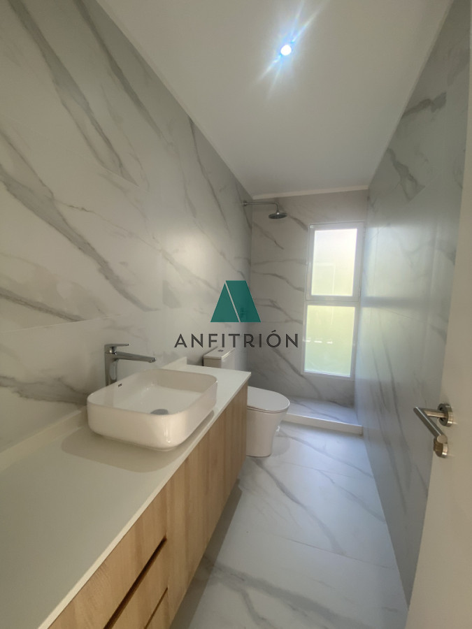 Apartamento ID.90 - Casa luminosa orientada al norte con gran Jardin en zona Colegios