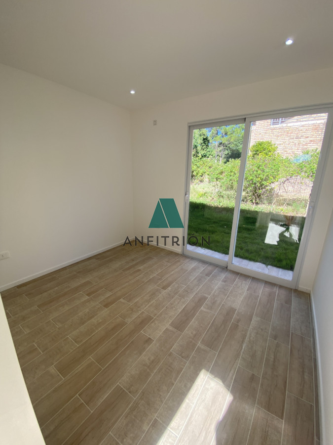 Apartamento ID.90 - Casa luminosa orientada al norte con gran Jardin en zona Colegios